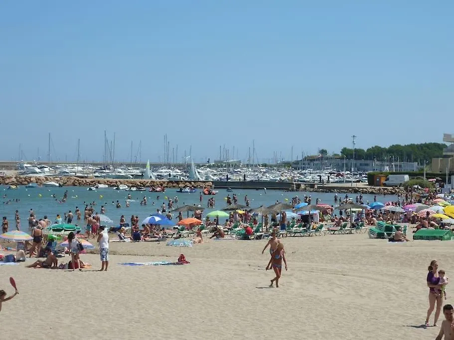 Estudi Nautic Port La Clota Lägenhet L' Escala